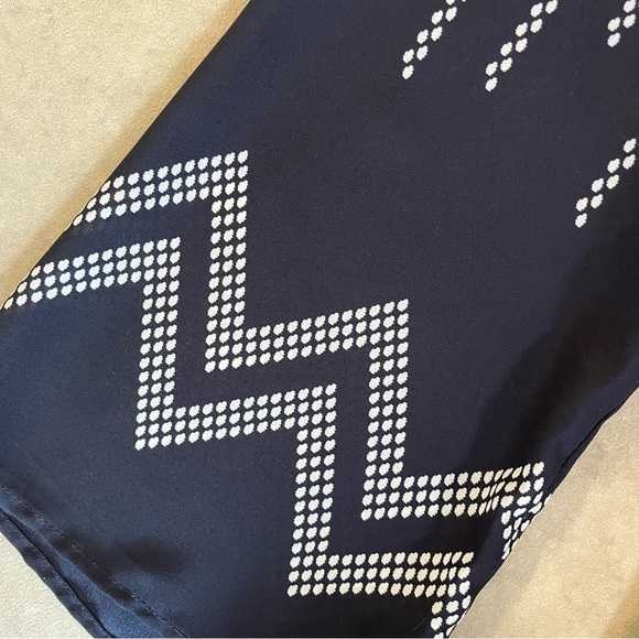 BLACK TAPE Dress. LARGE - Picture 5 of 9